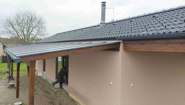 Zázemí rodinného domu Březnice u Bechyně